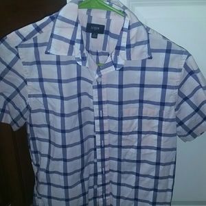 Short sleeve dress shirt